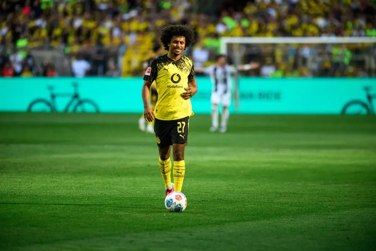 karim-adeyemi-juz-w-barcelonie-transfer-z-borussii-dortmund-za-22-7-mln-euro